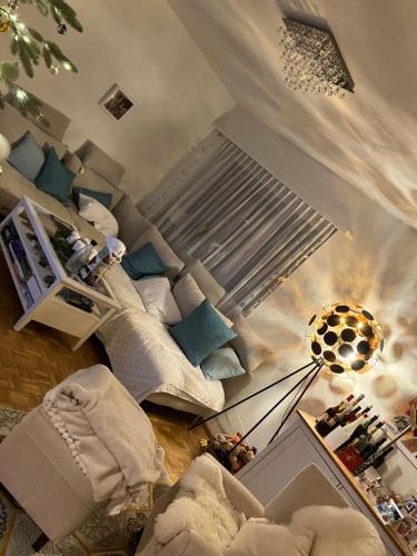 Felles stue/TV-område, Gemütliche Zimmer - nahe am EuroVisionContest (Gemutliche Zimmer - nahe am EuroVisionContest) in Riehen