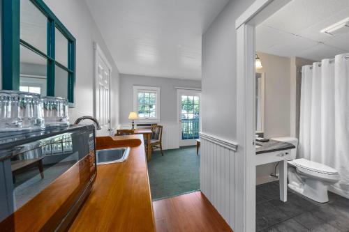 Country Inn at Camden Rockport - image 6