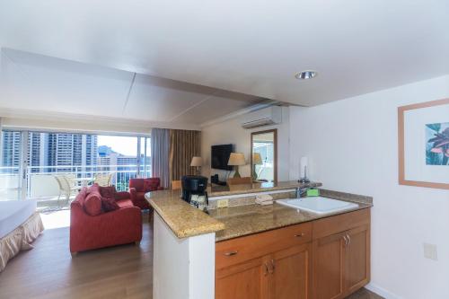 Ilikai Tower 1628 Lagoon View 1BR - image 26