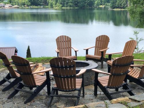 Dockside Manor - 16 F