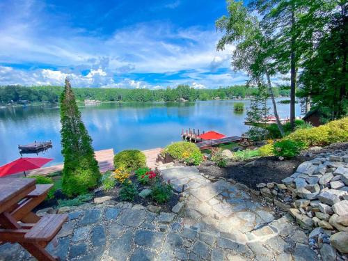 Dockside Manor - 16 F