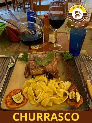 ห้องอาหาร, Alisson Hotel y Restaurant in มอนเตเวอร์ด