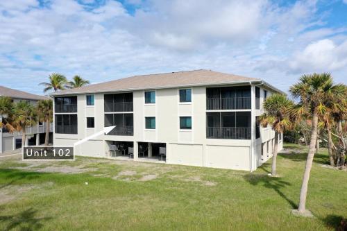 Two-Bedroom Apartment image 5