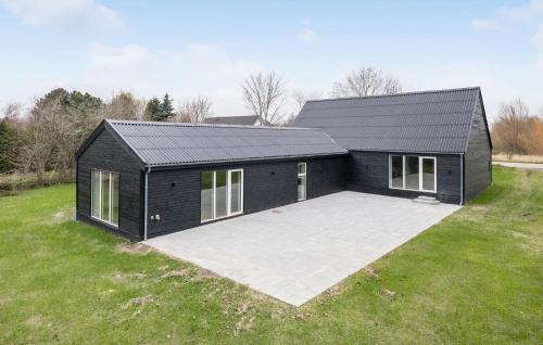 3 Bedroom Cozy Home In Højby