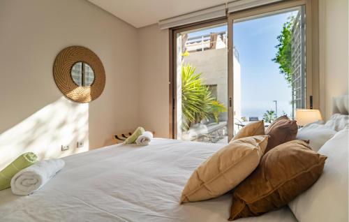 Five-Bedroom Holiday Home image 10