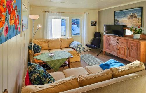 3 Bedroom Cozy Home In Skjærhalden in Skjaerhalden