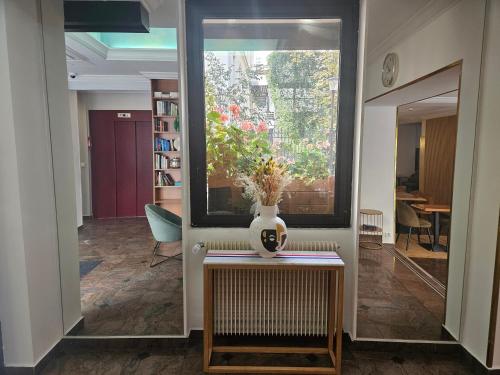 Home Latin - image 14