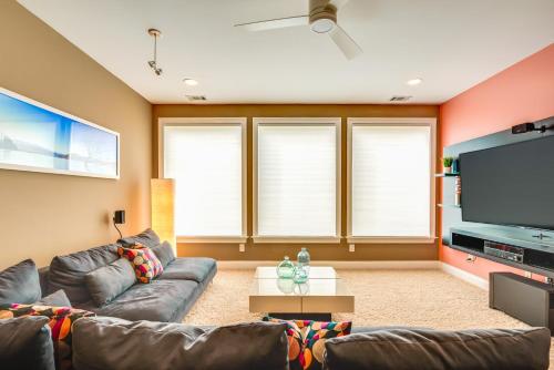 Modern Retreat with River View in Roswell! Modern Retreat with River View in Roswell!