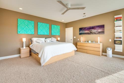 Modern Retreat with River View in Roswell! Modern Retreat with River View in Roswell!