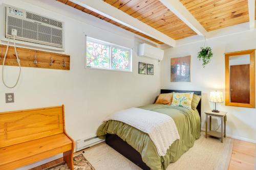 8 Mi to Big Boulder Mountain Cabin with Decks!