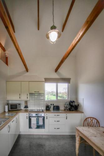 Beautiful Rural Self Contained Farm Annex in Hordle