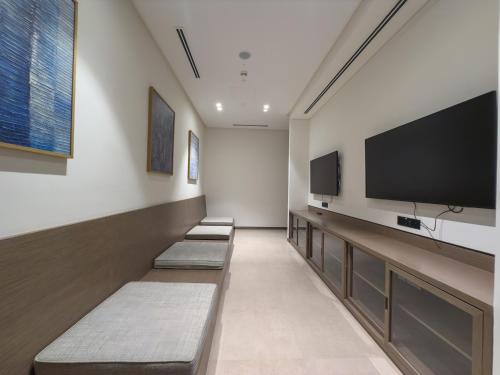 The View of a Lifetime - Luxury Living with Full Burj Khalifa & Fountain Show - 1702, Dubái (foto 10)