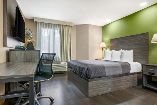 Queen Room - Accessible/Non-Smoking