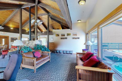 Ski Inn