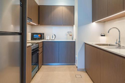 Prime Location - Full Burj Khalifa & Dancing Fountains Show - 1704, Дубай (фото 10)