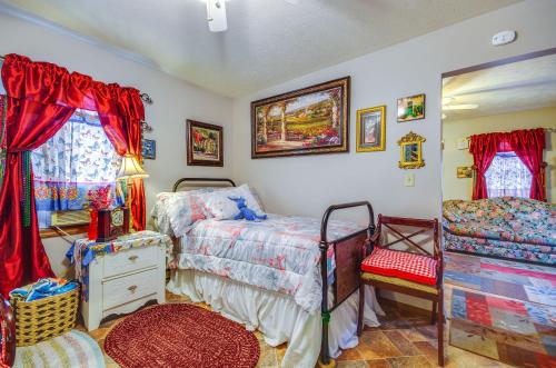 Lebanon Studio about 13 Mi to Bennett Springs! Lebanon Studio about 13 Mi to Bennett Springs!