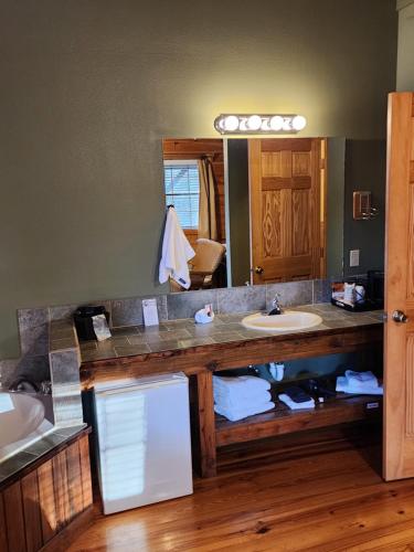 Lodge At Tellico in Tellico Plains