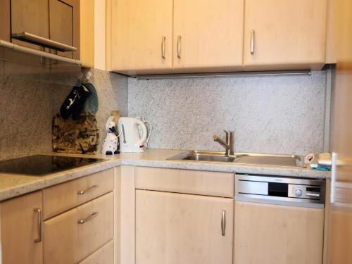 Gemutliches 2-Zimmer-Appartement mit Balkon. 122m von Schmiedeweg entfernt