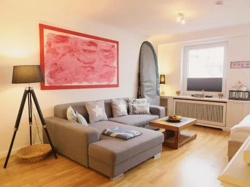 Erleben Sie Ihren Urlaub im zentral gelegenen Apartmenthaus „Strandburg im Herzen von Westerland in Westerland, Deutschland