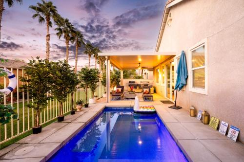 Music Lovers Paradise 7 Bed Pool Home and Game Room