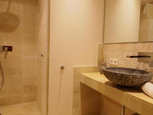 Am Loo 8b List - image 10