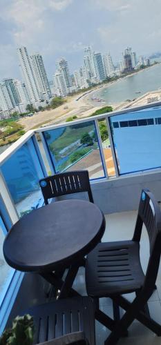 Cartagena apto de 2 habitaciones piso 15 cerca a la playa