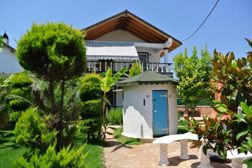 View, Aspri Villa in Ammoudia