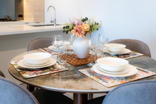 Oceanview Luxury Beachfront 2b2b