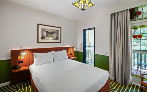 Charrington Hotel - image 10
