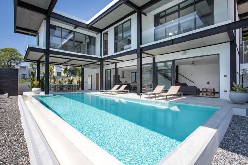 New & Modern, Loft Style 4BR Villa Sunset Garden 3, 12m Salt Pool, just 10min drive Naiharn Beach, Ban Saiyuan (1)