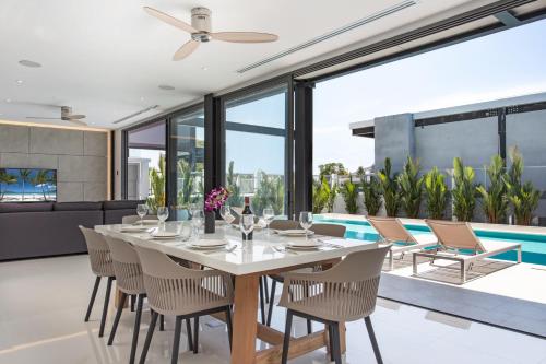 New & Modern, Loft Style 4BR Villa Sunset Garden 3, 12m Salt Pool, just 10min drive Naiharn Beach, Ban Saiyuan (1) (zdjęcie 3)