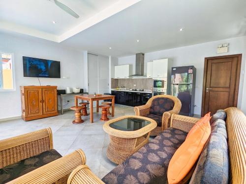 Facilities, Blue Lion Small Pool Villa - by KohChangVillas in Klong Son