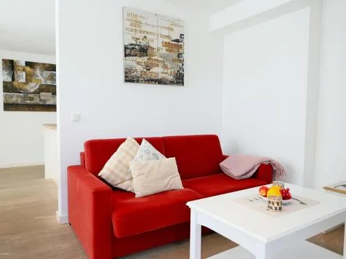 Ferienhaus mit neuen und sehr hochwertigen Appartements in zentraler Lage in Westerland in Westerland, Deutschland