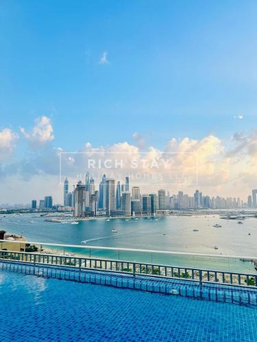 Seven Palm Escape 1BR in Palm Jumeirah, Dubaï (photo 2)