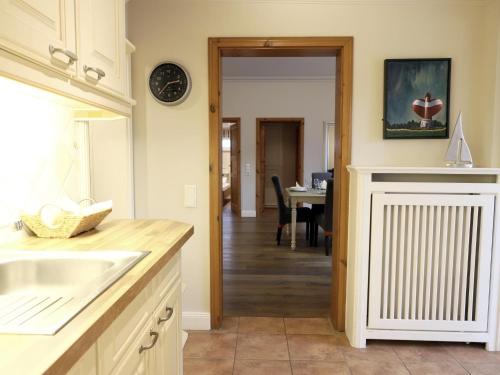 Holiday Home image 9