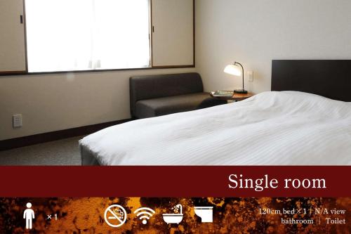 Single Room image 6