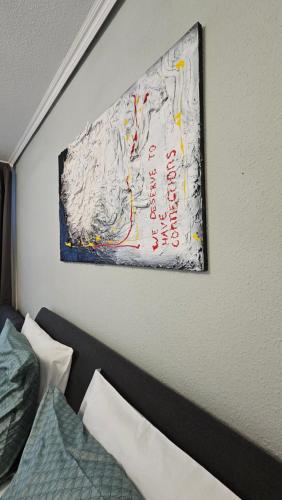 Top Central Stay - Cozy Bedroom & Kitchen in the Heart of the City and Hauptbahnhof, Wuppertal (photo 9)