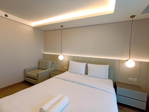 Comfort Studio at 10th Floor Mataram City Apartment By Travelio, Kejayan (foto 8)