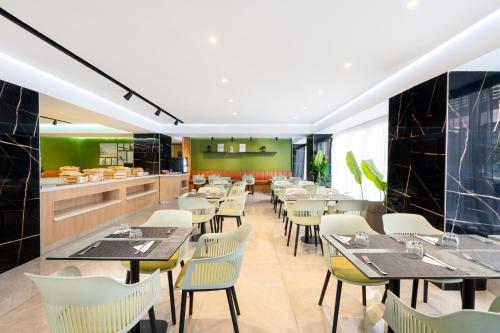 Rihab Hotel 3