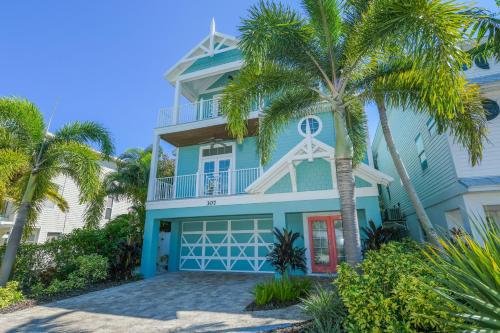 Conch House thumb 4