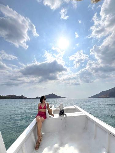 Puerto Silanguin Beach Resort near Mount Balingkilat