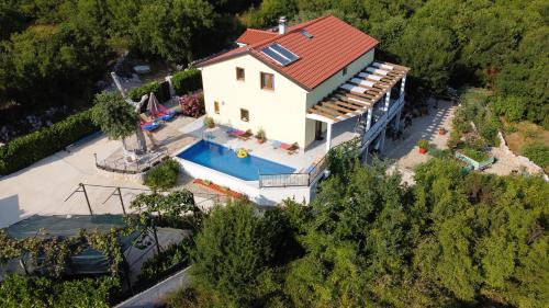 Holiday house Villa Jozi – khách sạn tại Gabonjin