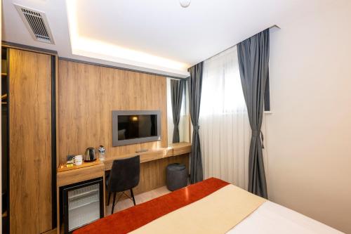 Double Room image 2