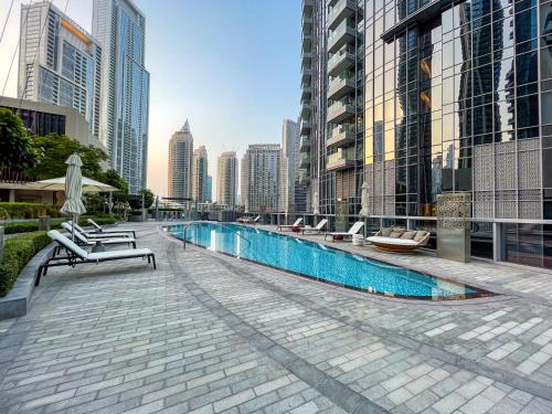 Luxury 2BR Getaway with Stunning Burj Khalifa View - image 13