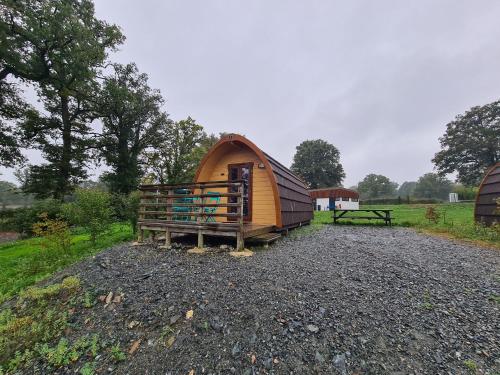 Cabane forestière en Berry près d'une base nautique - FR-1-591-647 (Cabane forestiere en Berry pres d'une base nautique - FR-1-591-647) in 普利尼諾特達姆