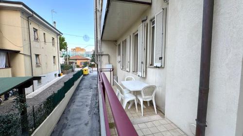 SE128 - Senigallia, bilocale a 100 mt dal mare, con posto auto