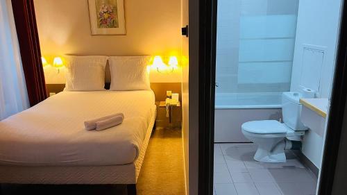 Hotel Paris Vesinet -ex Auberge des 3 Marches Room Type - Superior Double Room