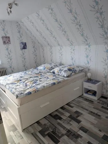 Gemütliches Gästezimmer an der Nordsee in Krummhörn, Deutschland