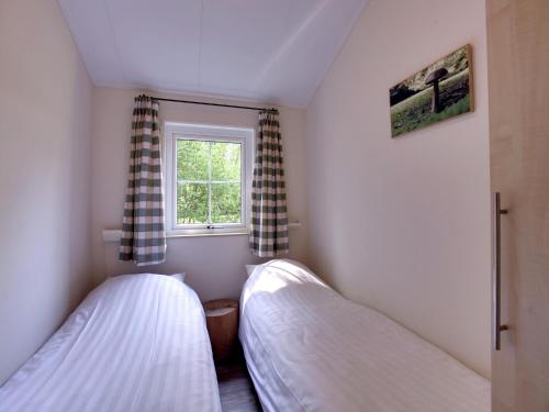 Cozy holiday home with a dishwasher near Zwolle - image 6