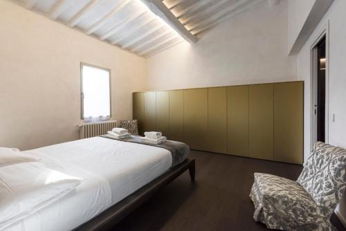 Three-Bedroom Apartment image 3